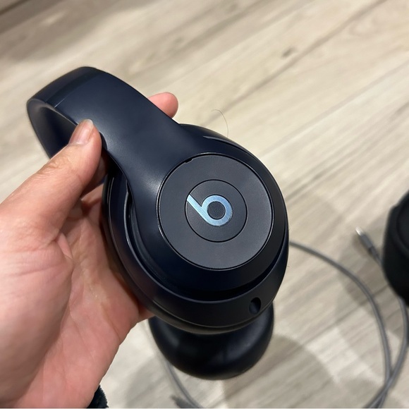 Beats Studio Pro Navy Blue Wireless Noise Cancelling Headphones - Picture 4 of 14